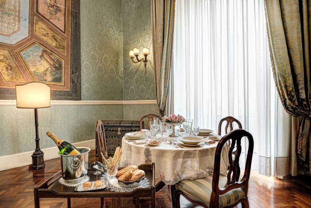 Arthouse Lady Marys Tribunali Luxury Suite Nápoly Kültér fotó