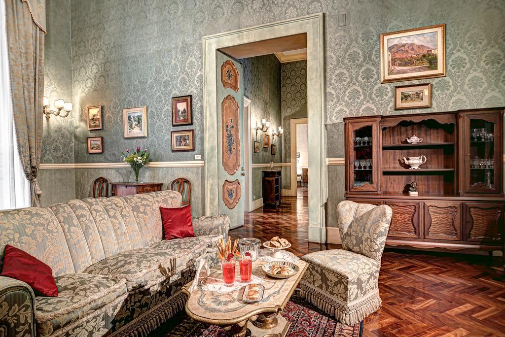 Arthouse Lady Marys Tribunali Luxury Suite Nápoly Kültér fotó