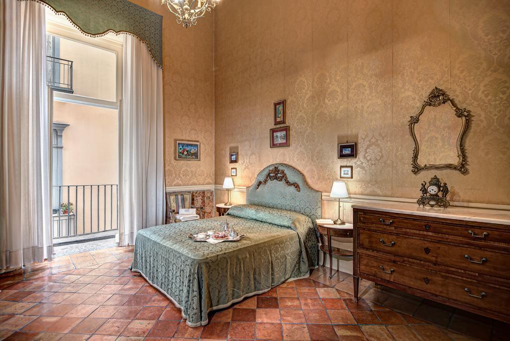 Arthouse Lady Marys Tribunali Luxury Suite Nápoly Kültér fotó